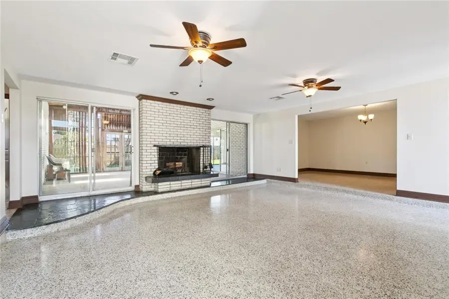 2437 Charles Drive, Chalmette, LA 70043 - #3