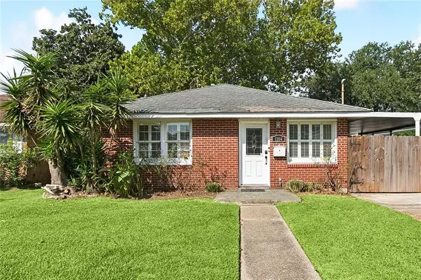 1104 Helios Avenue, Metairie, LA 70005