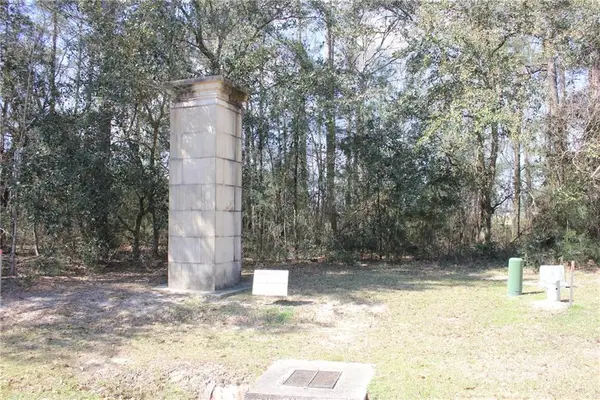 19210 Country Club Lane, Hammond, LA 70403