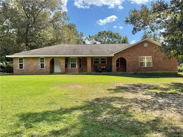 235 Prospect Road, Dry Prong, LA 71423
