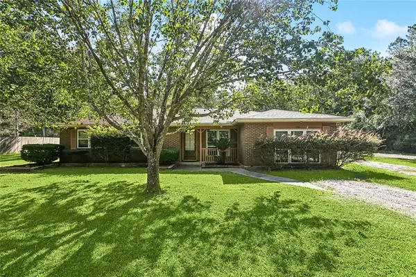 62686 N Ponchartrain Drive, Lacombe, LA 70445