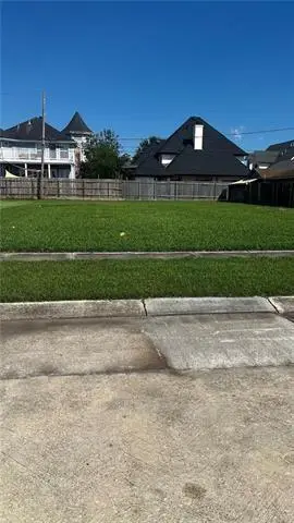 3917 Charles Drive, Chalmette, LA 70043 - Image #3