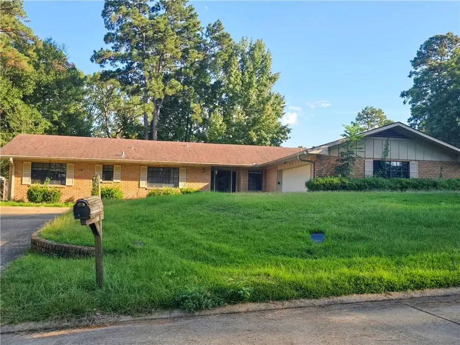 110 E Deer Creek East Drive, Pineville, LA 71360 - Image #2