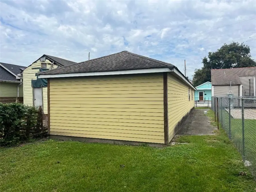 627 Forstall Street, New Orleans, LA 70117 - Image #2