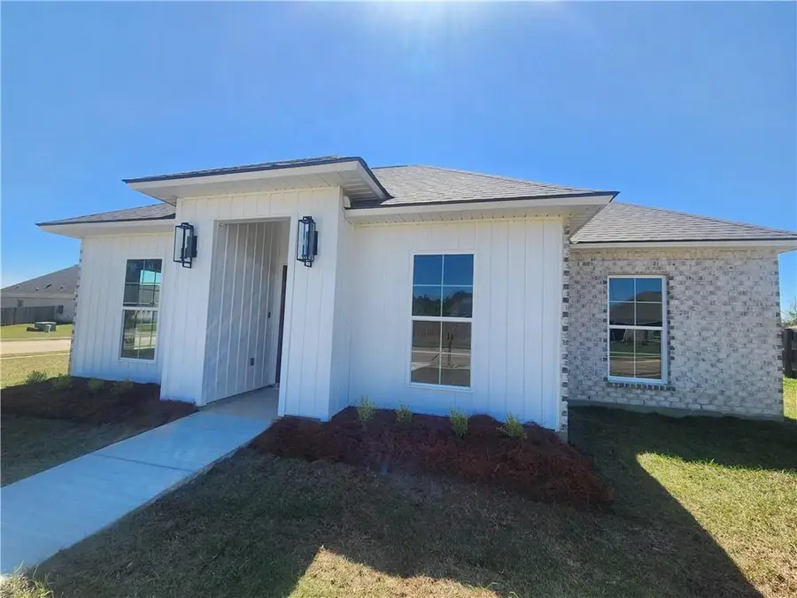 29774 Atlanta Drive, Albany, LA 70711 - #2