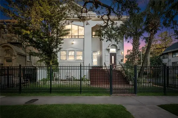 2001 03 S Carrollton Avenue, New Orleans, LA 70118