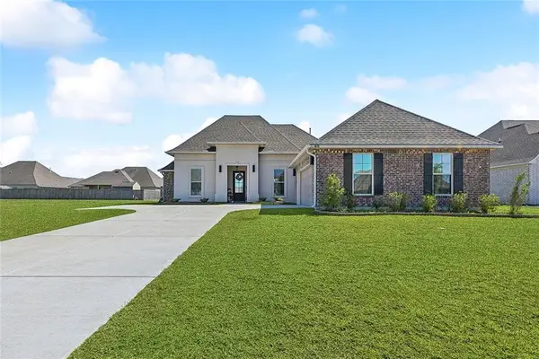 8876 Windlake Drive, Denham Springs, LA 70726