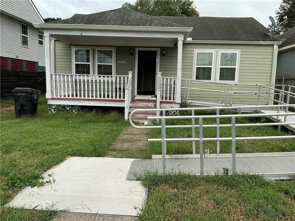 5923 Painters Street, New Orleans, LA 70122 - Image #1