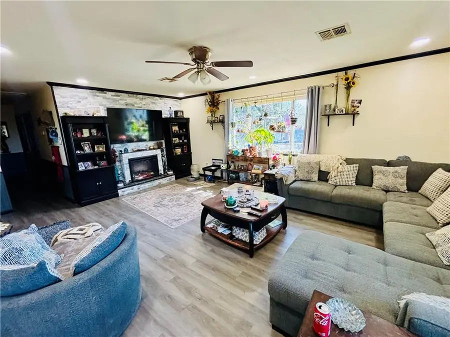 8 Colgate Place, Kenner, LA 70065 - #3