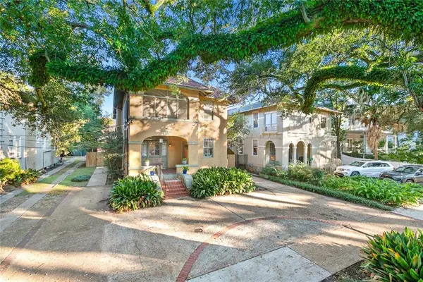 2215 State Street, New Orleans, LA 70118