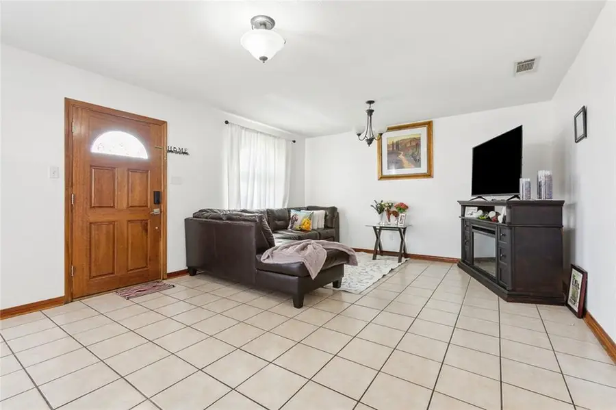 2204 Gallant Drive, Chalmette, LA 70043 - #2