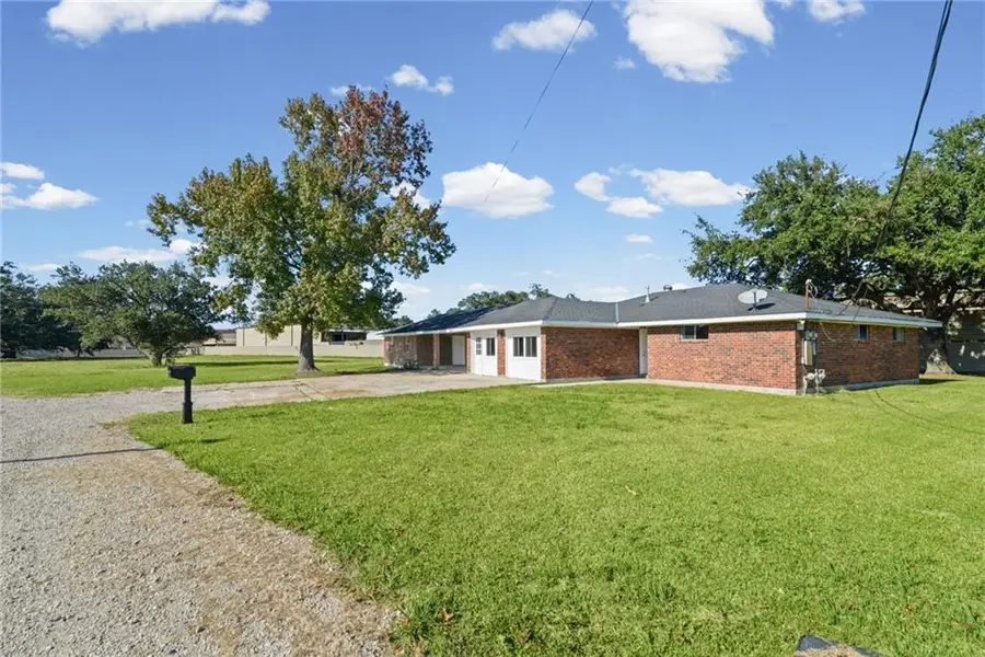 8620 Louisiana 23 Highway, Belle Chasse, LA 70037 - #2