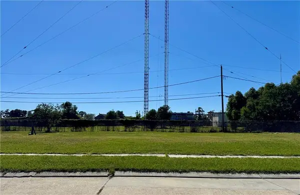 712 Daryl Drive, Chalmette, LA 70043