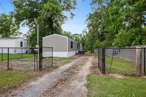 26272 Jim Bailey Road, Holden, LA 70744