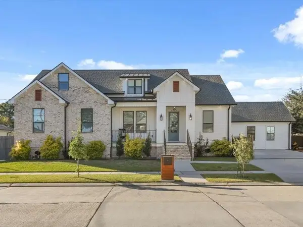 2804 Volpe Drive, Chalmette, LA 70043