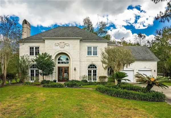 10 Annandale Court, New Orleans, LA 70131