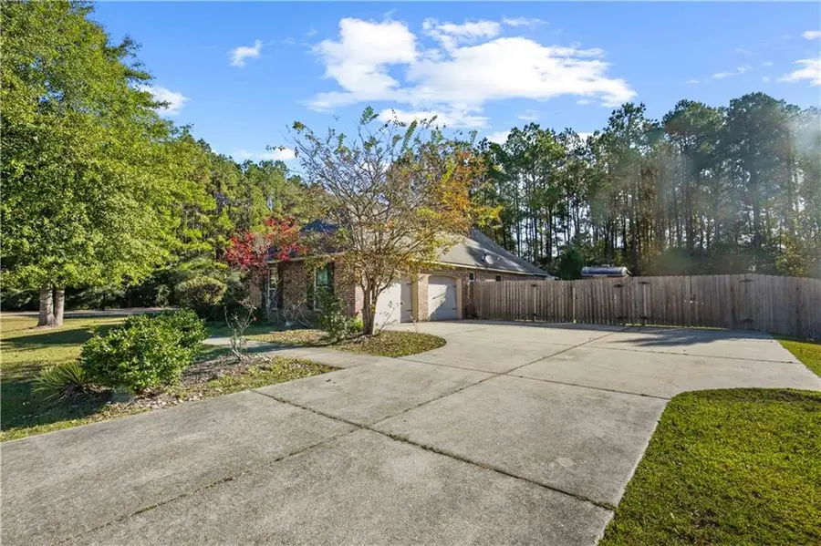 201 Acadia Park Drive, Covington, LA 70435 - Image #3