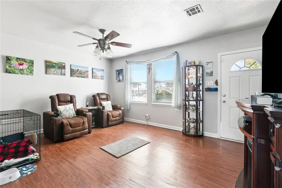 221 W Urquhart Street, Chalmette, LA 70043 - Image #2