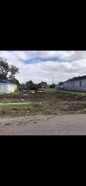 1923 Flood Street, New Orleans, LA 70117 - Image #1