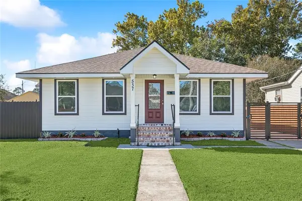 537 Huntlee Drive, New Orleans, LA 70131