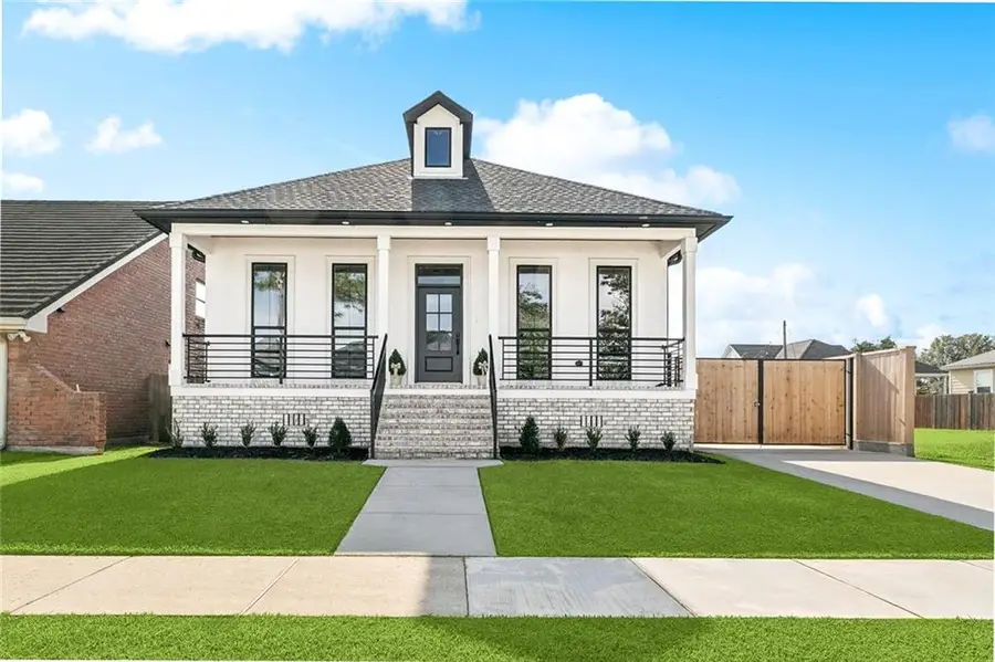 108 Jaguar Drive, Arabi, LA 70032 - Image #2