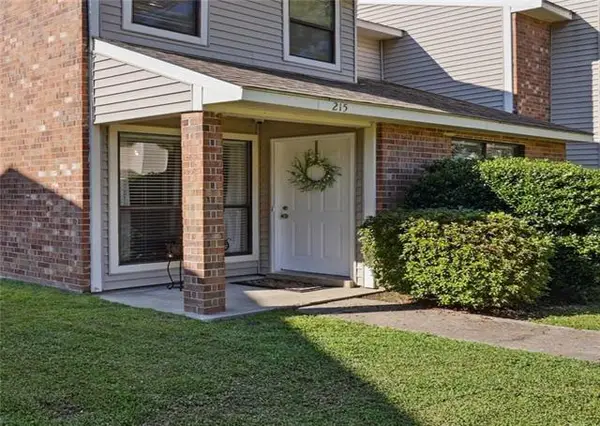 215 Pineridge Court, Mandeville, LA 70448