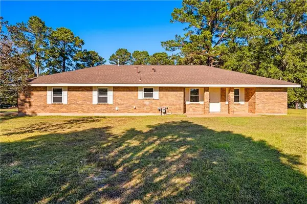794 Robinson Bridge Road, Woodworth, LA 71485