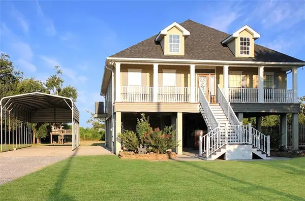 4595 Jean Lafitte Boulevard, Lafitte, LA 70067