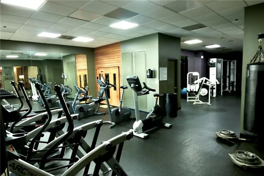 1205 St Charles Avenue #1008, New Orleans, LA 70130 - #3