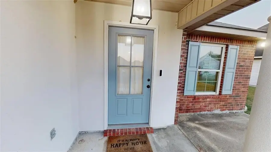38334 St Thomas Court, Gonzales, LA 70737 - Image #2