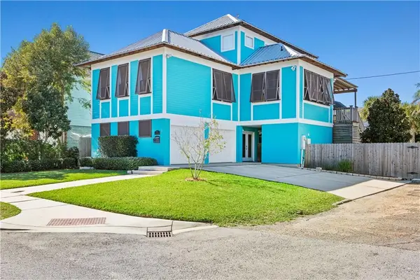 223 W Maple Ridge Drive, Metairie, LA 70001