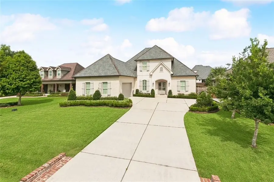 116 Kellywood Court, Belle Chasse, LA 70037 - Image #2