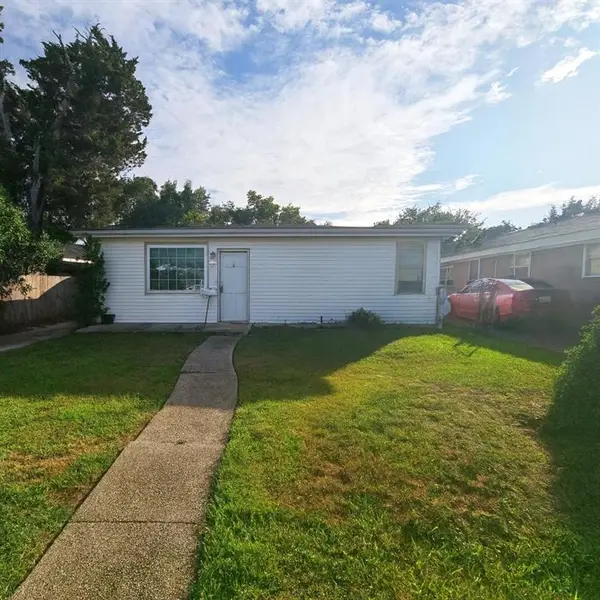 527 Oaklawn Drive, Metairie, LA 70005