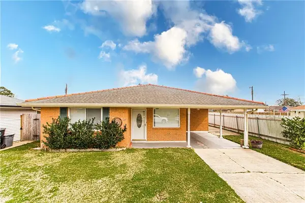 7525 Asteroid Street, Violet, LA 70092