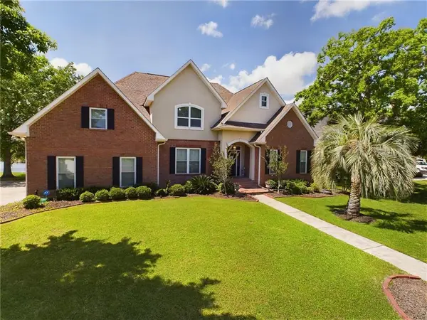 44 Oak Tree Drive, Slidell, LA 70458