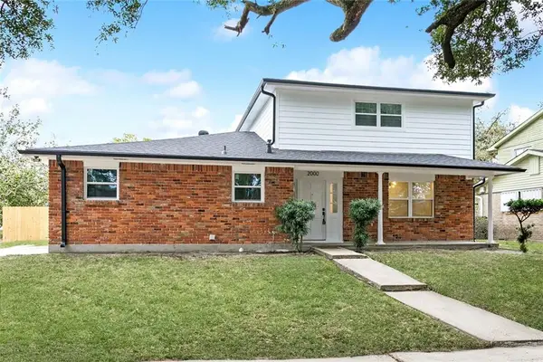 2000 Easter Lane, New Orleans, LA 70114