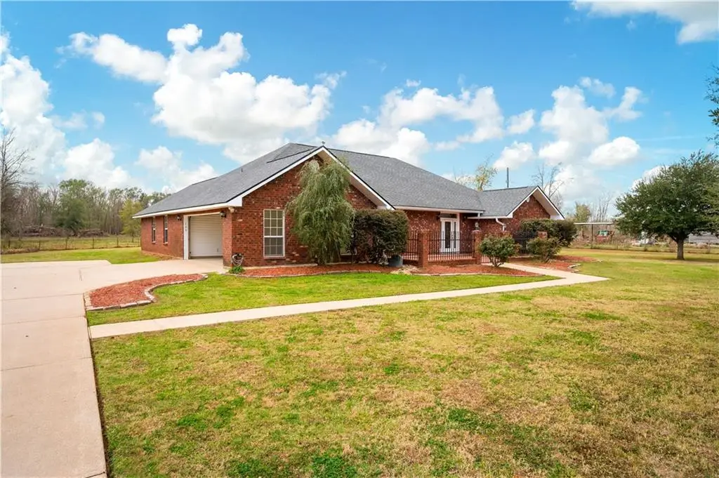 209 Sunshine Drive, Alexandria, LA 71303 - Image #1