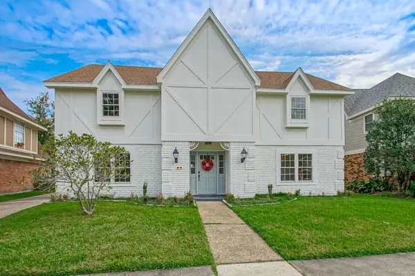 32 Yosemite Drive, New Orleans, LA 70131