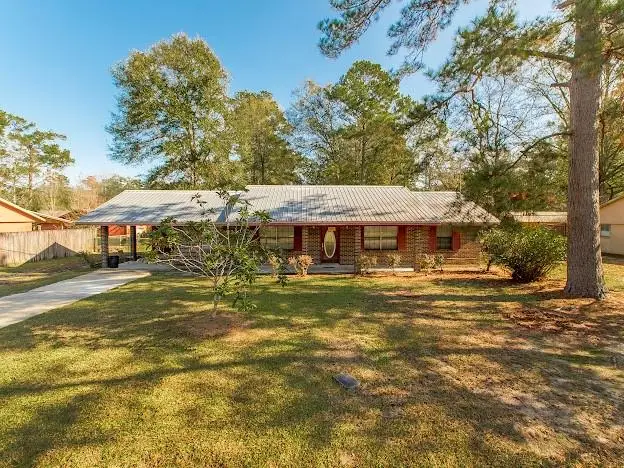 1304 Victoria Street, Bogalusa, LA 70427 - Image #1