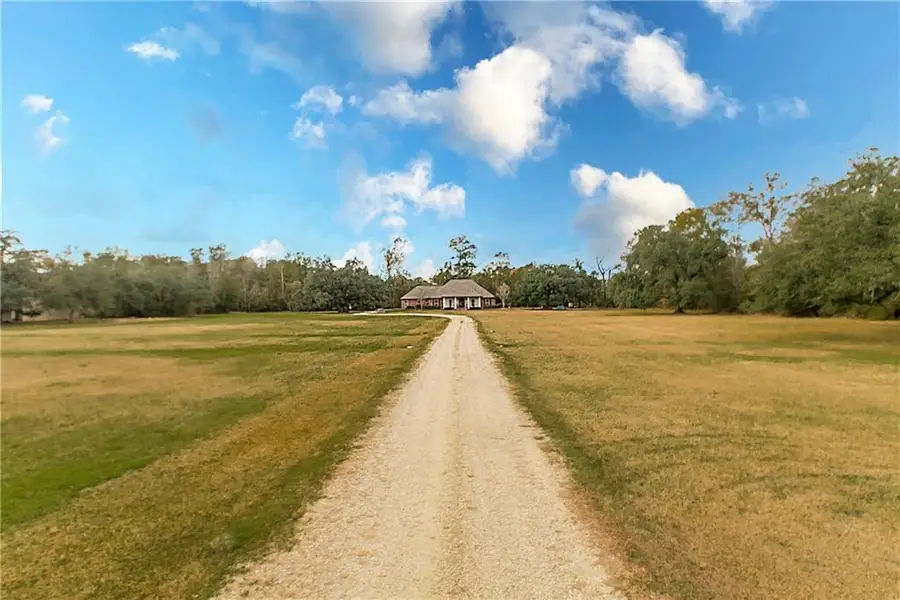 31029 La-22 Highway, Springfield, LA 70462 - #2