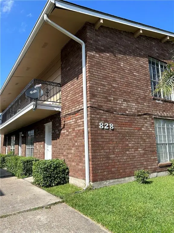 828 Vouray Drive #A, Kenner, LA 70065