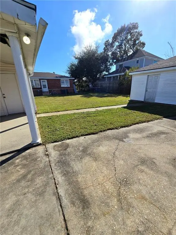 206 2nd Street, Chalmette, LA 70043 - #3