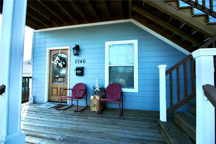 5746 48 Cameron Boulevard, New Orleans, LA 70122 - Image #3