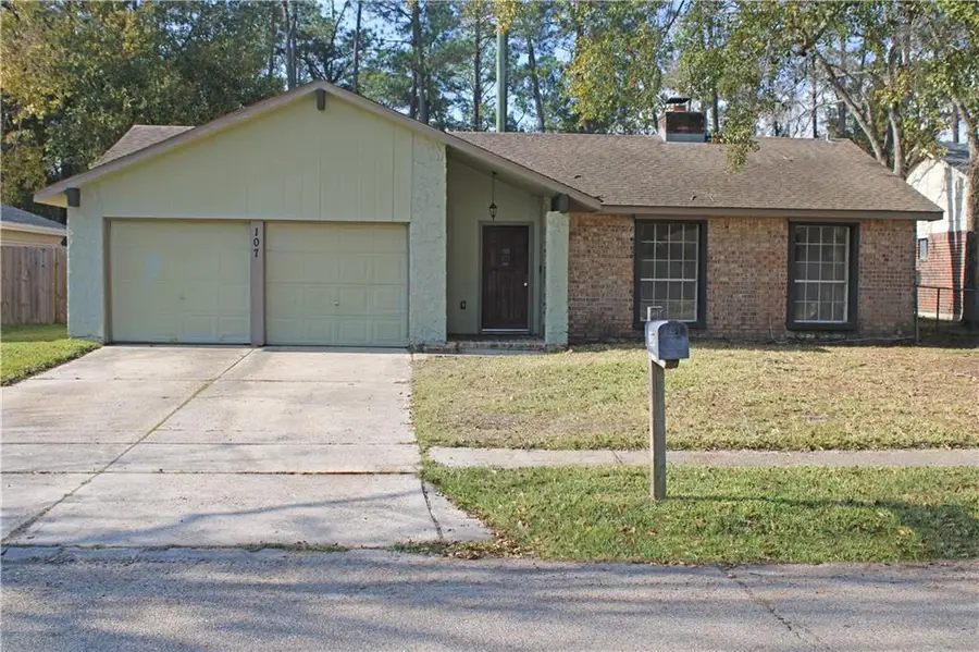 107 W Queens Drive, Slidell, LA 70458 - #2