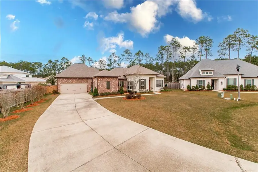 256 Chateau Papillion, Mandeville, LA 70471 - Image #3