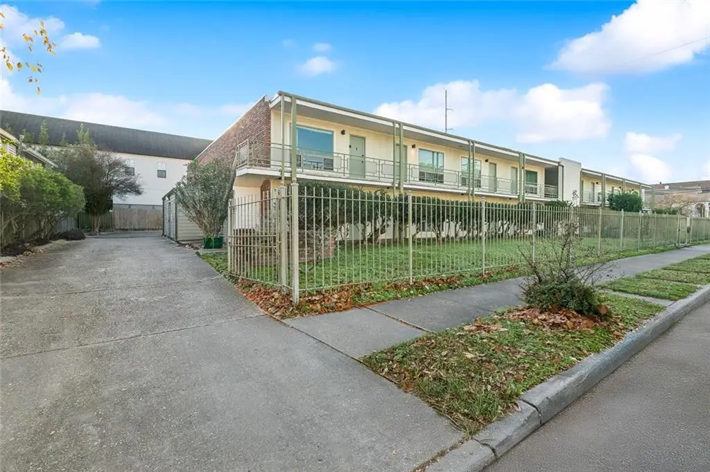 801 Henry Clay Avenue #214, New Orleans, LA 70118 - Image #1