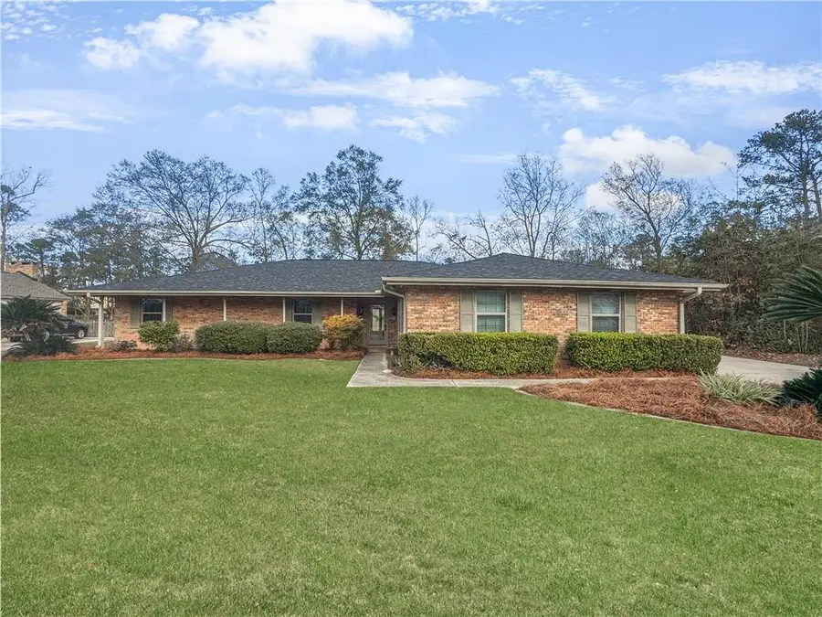 692 Marilyn Drive, Mandeville, LA 70448 - Image #2