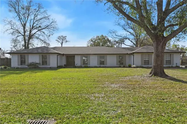 2604 Crestwood Road, Marrero, LA 70072