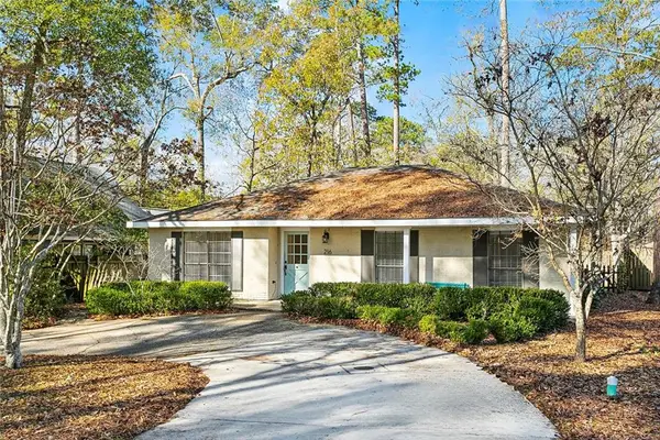 216 Goldenwood Street, Mandeville, LA 70448