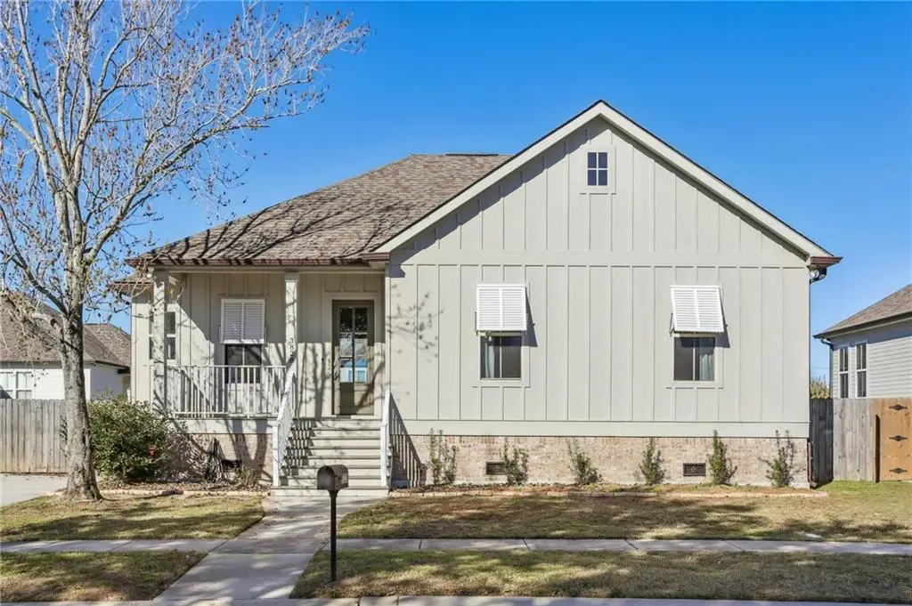 3828 Dominique Drive, Chalmette, LA 70043 - Image #1